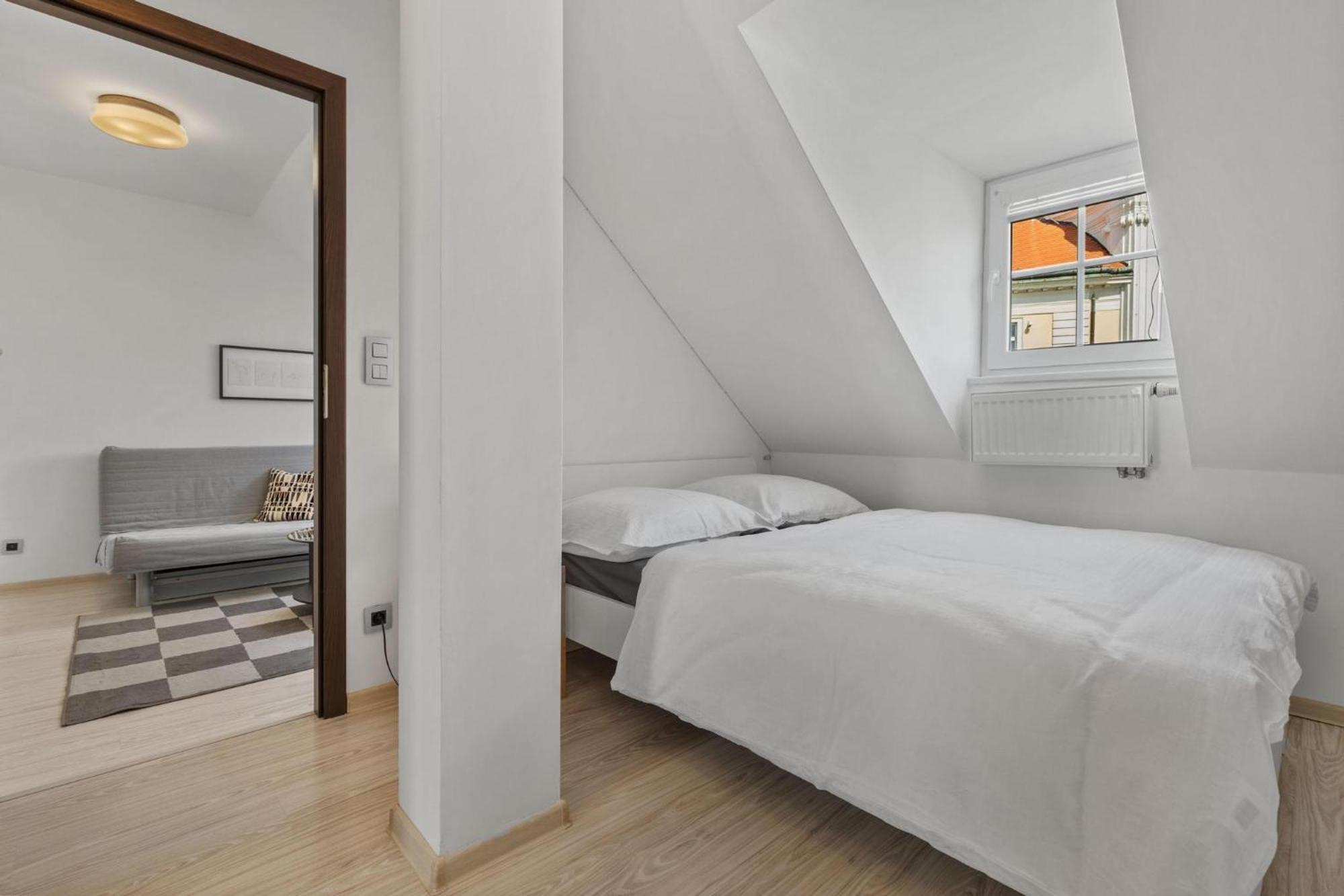 Apple Apartment Bratislava Exterior foto